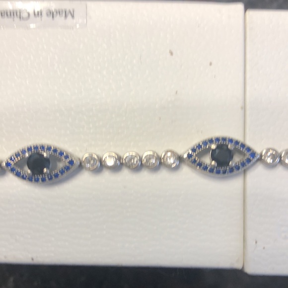 Silver evil eye 🧿 bracelet - Picture 2 of 3